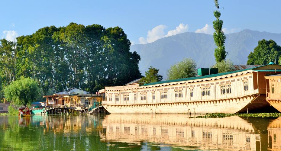 Boktoo Palace Houseboat, Srinagar 3